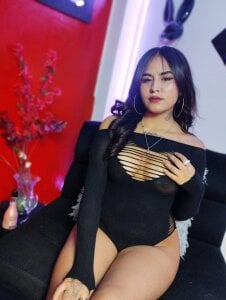 ivoni Come and learn more about me Pic 3