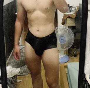 ZhangQing95 Public Immagine 