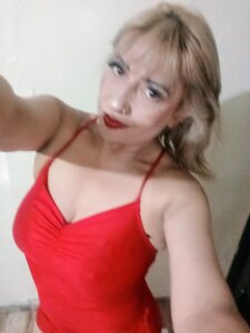 CrystalLoveSquirt Public Pic 5