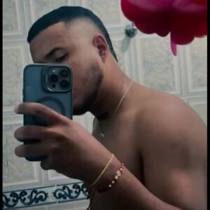 PAUL_GLENN1 Public Pic 3