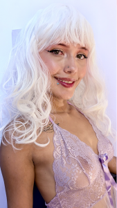 Cherry_Scarlet_ Wig girl Poză 4