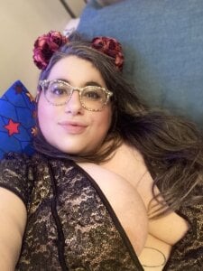 MimiParis Public Pic