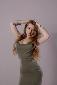 Vladamais Khaki show Pic 5