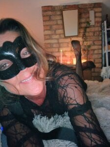 HannahBaradin Get To Know Me Billede 4