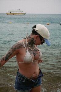 AliceShazaham_ ILUV TRAVEL Εικόνα 5