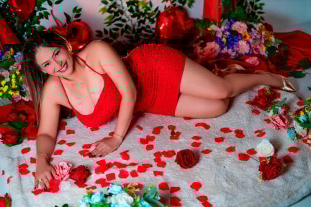 NaomyRivera Valentine Under My Command 💋🌹 Pic 8