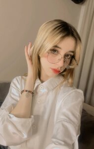 instadeeva