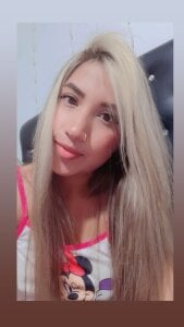 Pau 💕 de paulina_hotgirl  4 Imagens