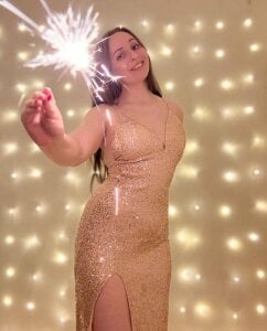 maltii_evans Christmas 2026❤ Pic 2