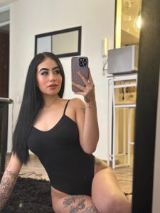 SCARLETT_INK_ YOUR FAVORITE MODEL Pic 2