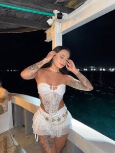 issagarcia Issa on a little vacation<3 圖片 7