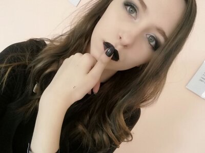 EstellaMoore Public Pic 6