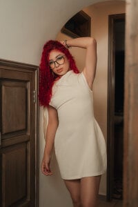 AmberFox1 🤍WHITE AND HOT💖 Pic