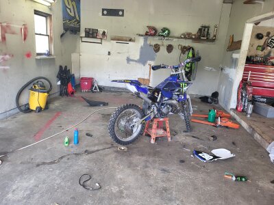 Footlover89895 Public Pic 3