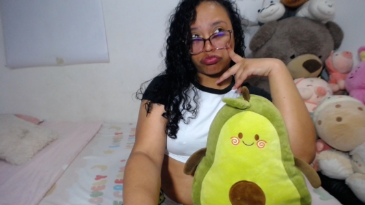 She's a random girl. od angela_angels_  7 snímek