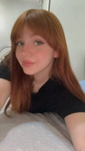 Crimson Daydream de KatheyMichelfelder  3 photos