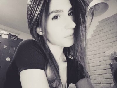 ElsieKuhlmann meow😽 Kuva