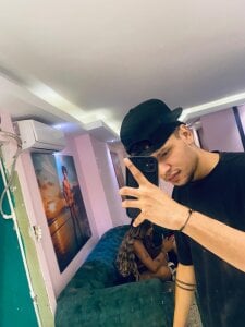 Lucas_hot_20 Public Εικόνα 2