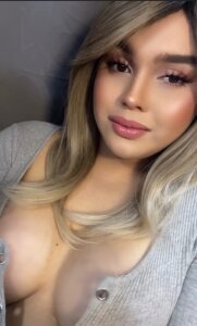 FoxyRoxy69xxx Public Pic 5