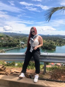nicole_carson