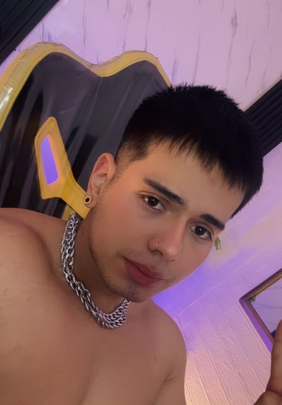 Трендове зображення  6985 xKevyn