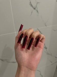 Aiko_Yumi Crazy nails Pic 2