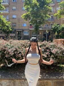 Nanii___ sunny day 🌞🌞 Pic