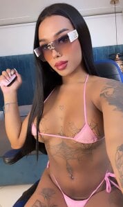 Not everyone is ready for this. 💅🏻💅🏻 od tinaqueen_noa  3 snímek