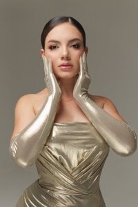 MorganHicks More than beauty, I am desire. Pic 7