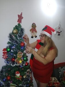 EllisW8 Christmas Pic 4