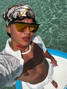 Leo_Savage_ Public Pic 3