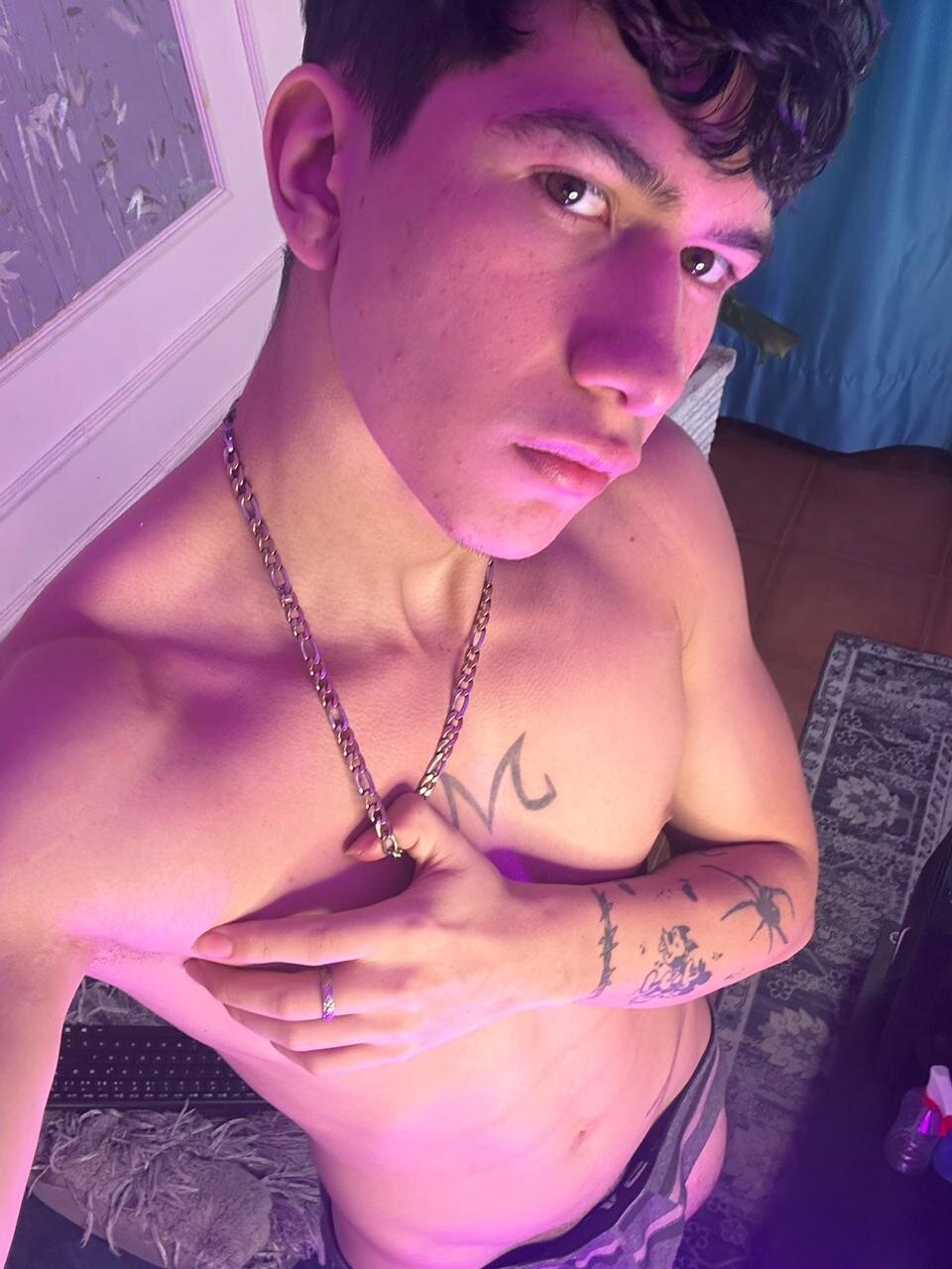 Criss_Adams Δημοφιλής εικόνα 9550