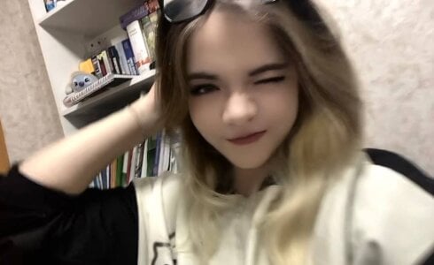 StephanieMarin Public slika