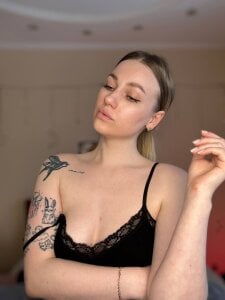 annplay just me Pic 2