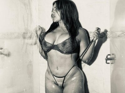 ChanellBrad hey love🤤💦 Pic 2