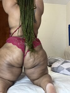 Curvysash89 Public Pic