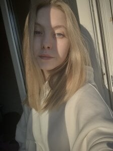 VeronaBench Just Me 🦋 Pic