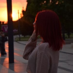 NicoleBeol Public Kuva