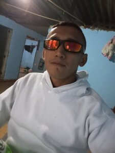 Themoises Public Pic 2