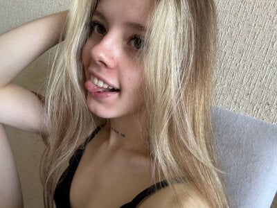 TiffinyMergistPlayful Mood图片