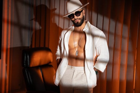 SamDornan51 Public Pic