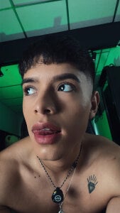 ErosKhaos 💚 Pic 3