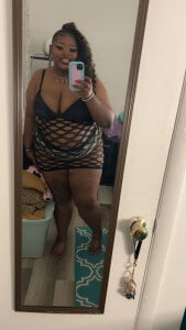 Chocolatebunnyxx96 Body Gambar 3