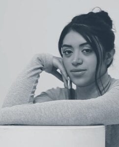 Carla_Bennett__ 💦Five moments, one single essence: 🔥 that of a confident, natural, and very dangerous woman. 😈 Pic 2