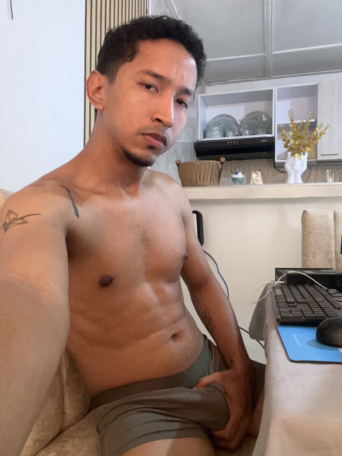 Трендове зображення  8936 Rogers_cum_