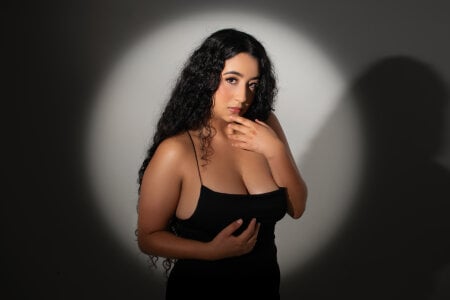 BellaSwwan sexy latina Foto 2