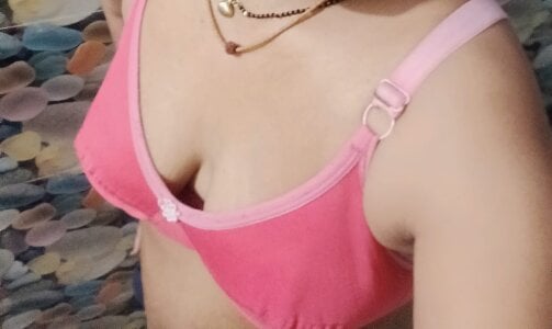 Riya_goshwami Public Pic