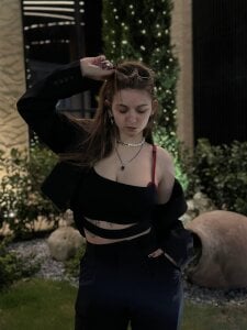 Lia_Colls Public Pic 3
