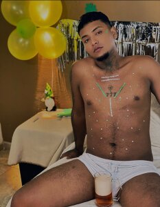 Axell_king07 Happy San Patric Day💚🤑🍀  3টি ছবি