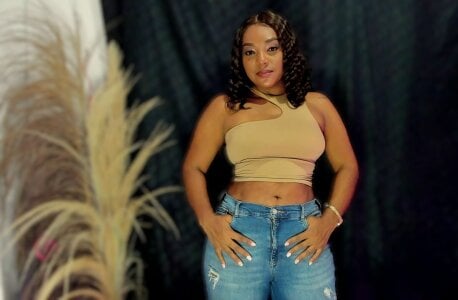 ISISGODDESS1 Public Pic 4